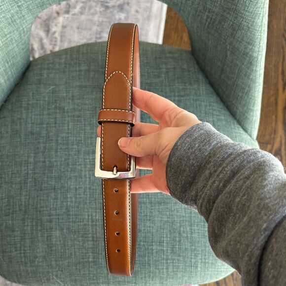 Brooks brothers women’s Classic Brown Leather Belt silver buckle size 34/85 NWOT